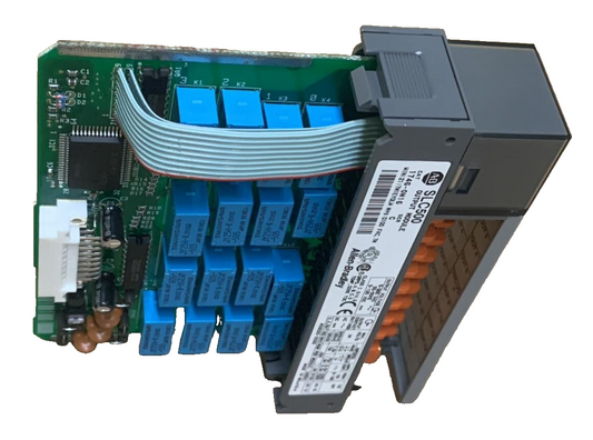Allen-Bradley 1746-OW16 SLC 500 16-Point AC Output Module