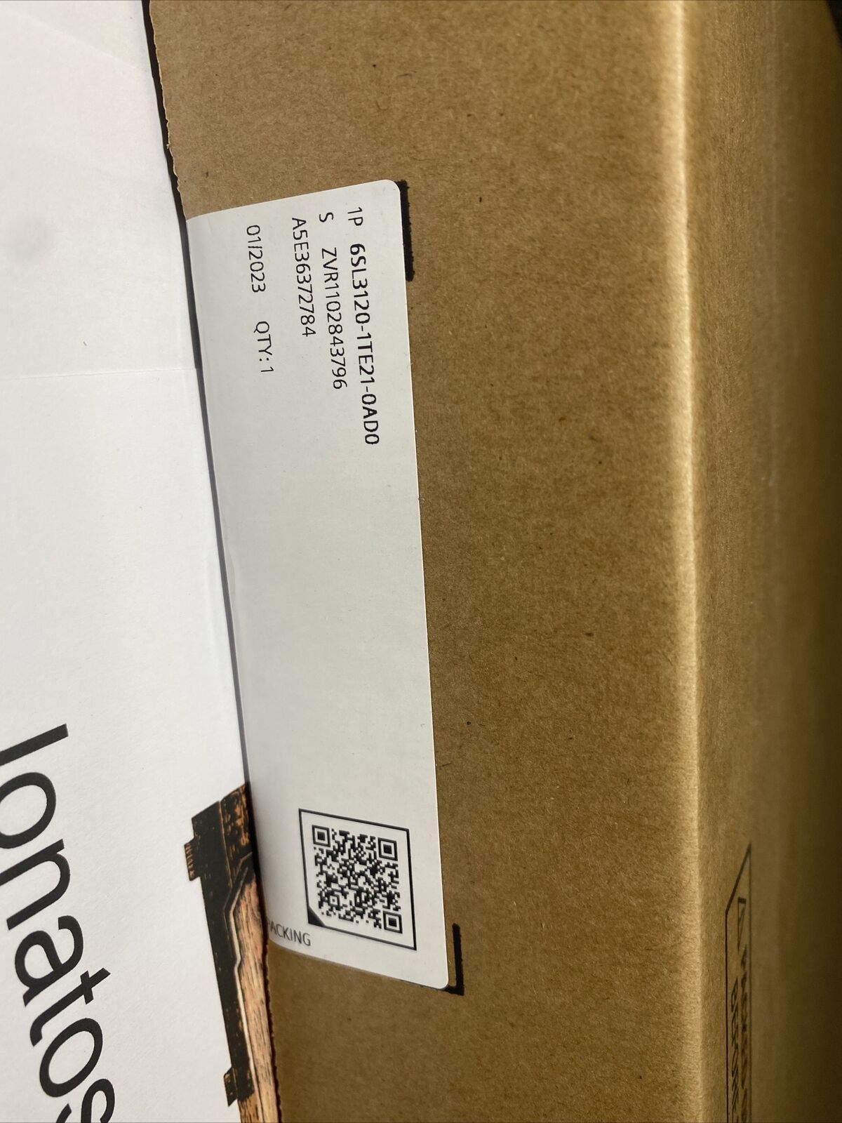 Siemens SINAMICS S120 Single Motor Module (6SL3120-1TE21-0AD0) – Input: DC 600V, Output: 3AC 400V, 9A, internal air cooling