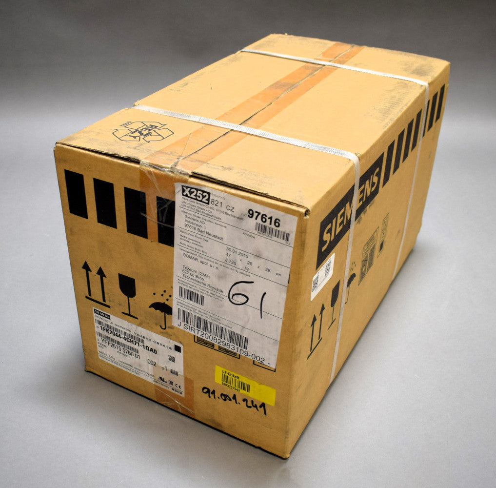 SIEMENS 1FK7044-4CH71-1QA0 auf Lager