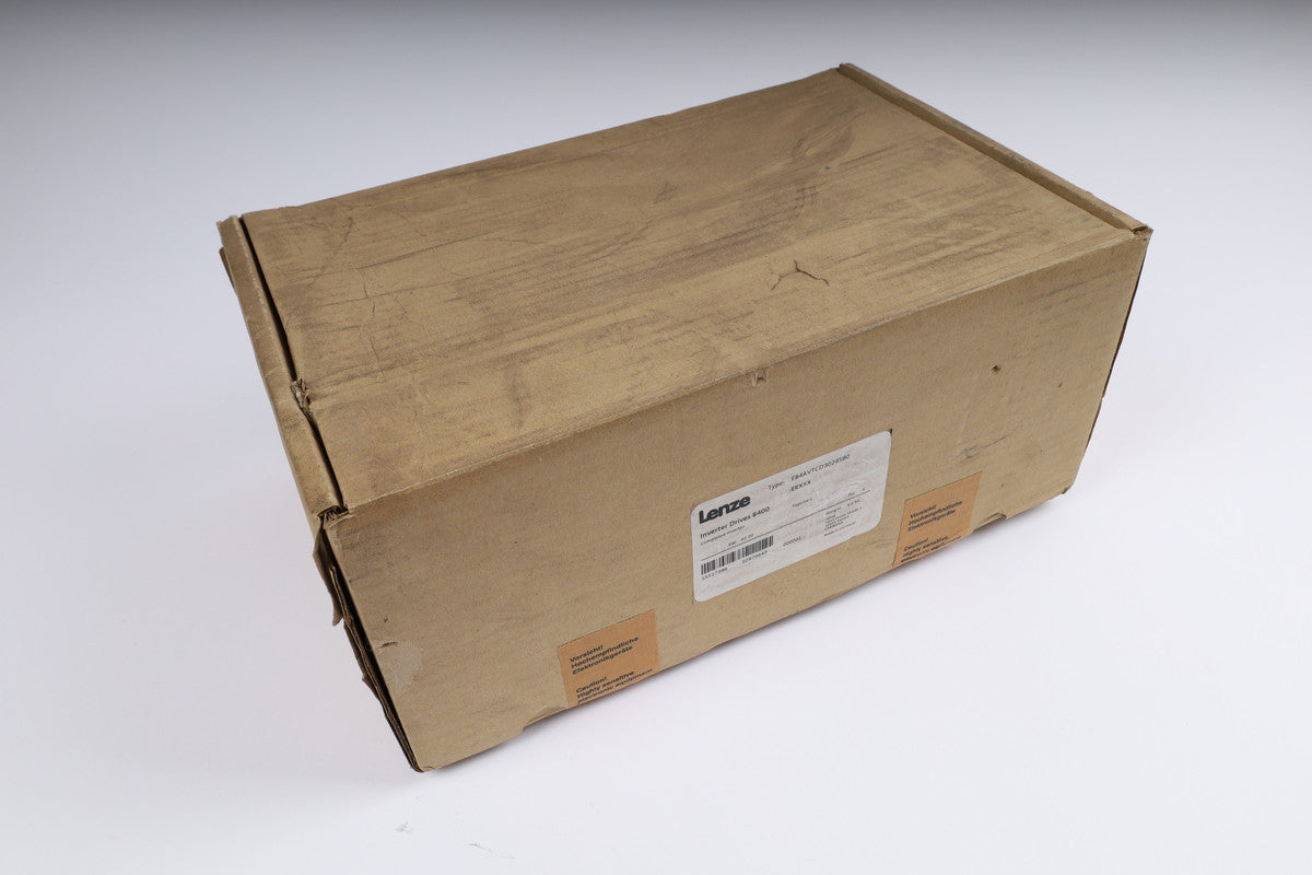 LENZE E84AVTCD3024SB0-ERXXX in magazzino