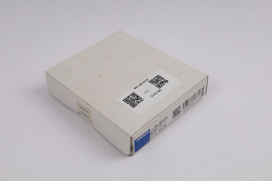 OMRON NX-AD3208 en stock