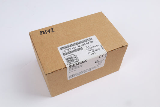 SIEMENS 6ES7151-3BA20-0AB0 in magazzino