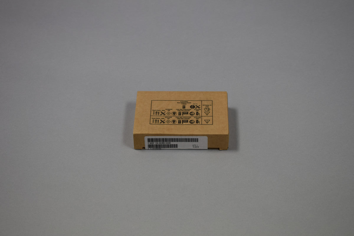 SIEMENS 6ES7134-4GB62-0AB0 in magazzino