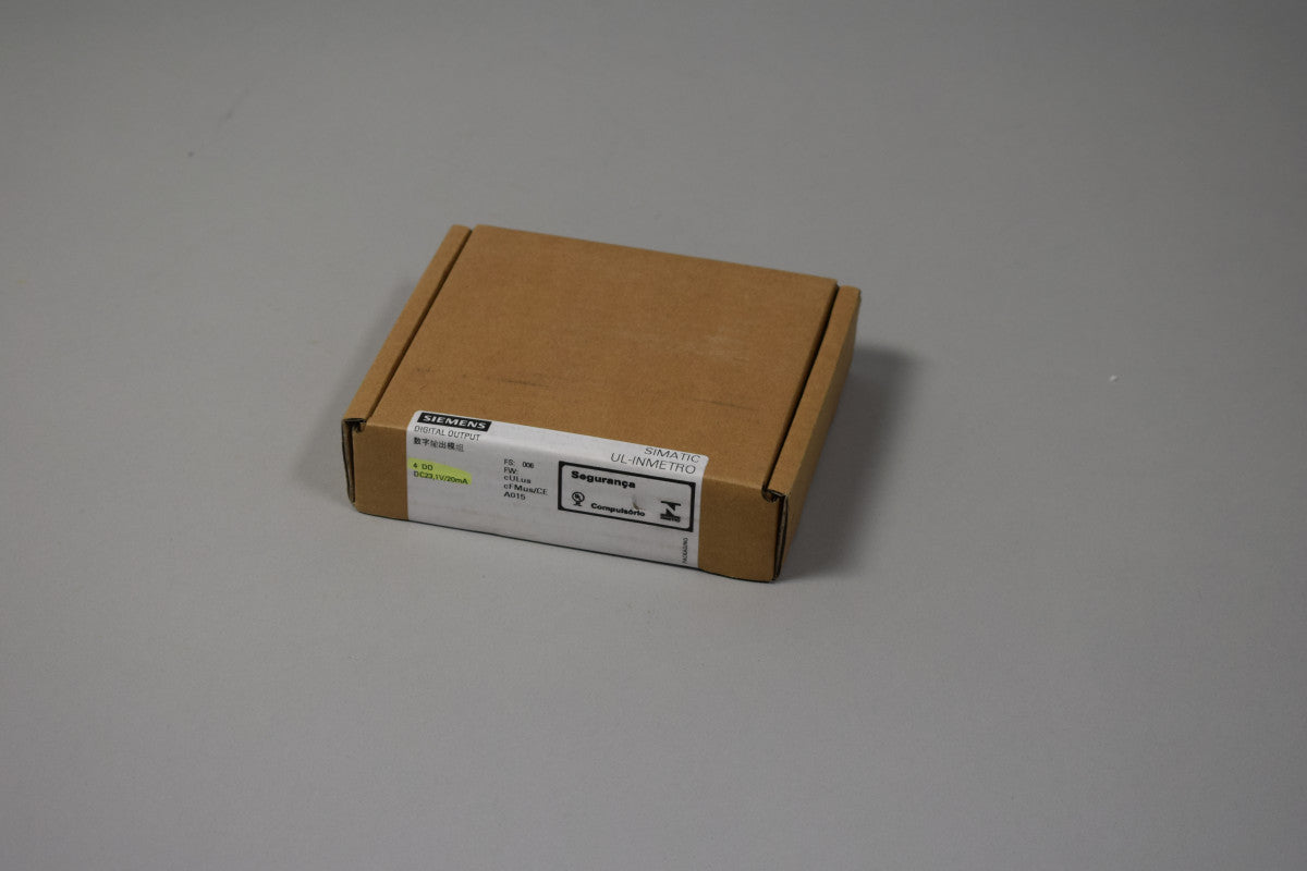 SIEMENS 6ES7132-7GD00-0AB0 in magazzino