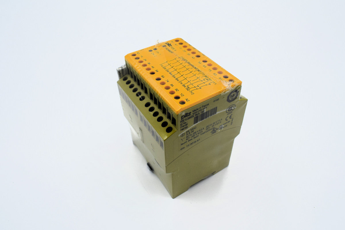 PILZ PZE 9 24VDC 8N/O 1N/C in magazzino