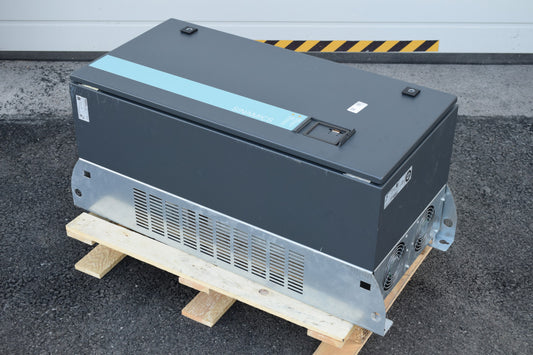 SIEMENS 6SL3223-0DE37-5BA0 auf Lager