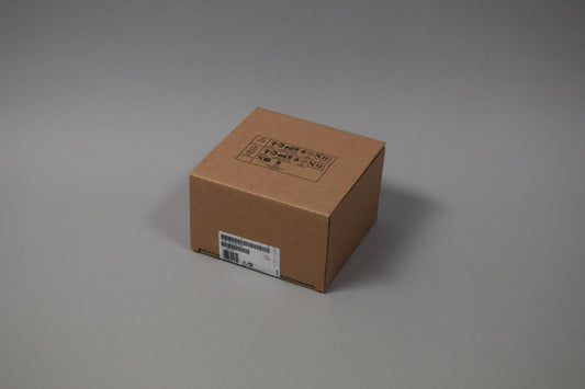 SIEMENS 6ES7155-6AU30-0CN0 in magazzino