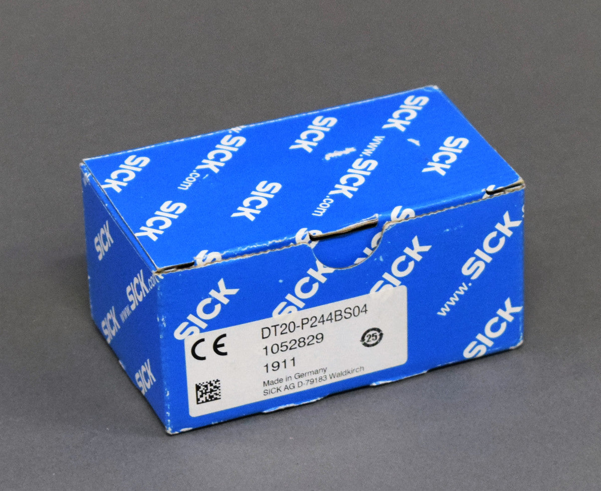 SICK DT20-P244BS04 in magazzino