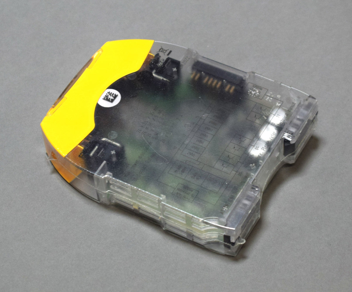 PILZ PNOZ m EF 8DI2DOT en stock