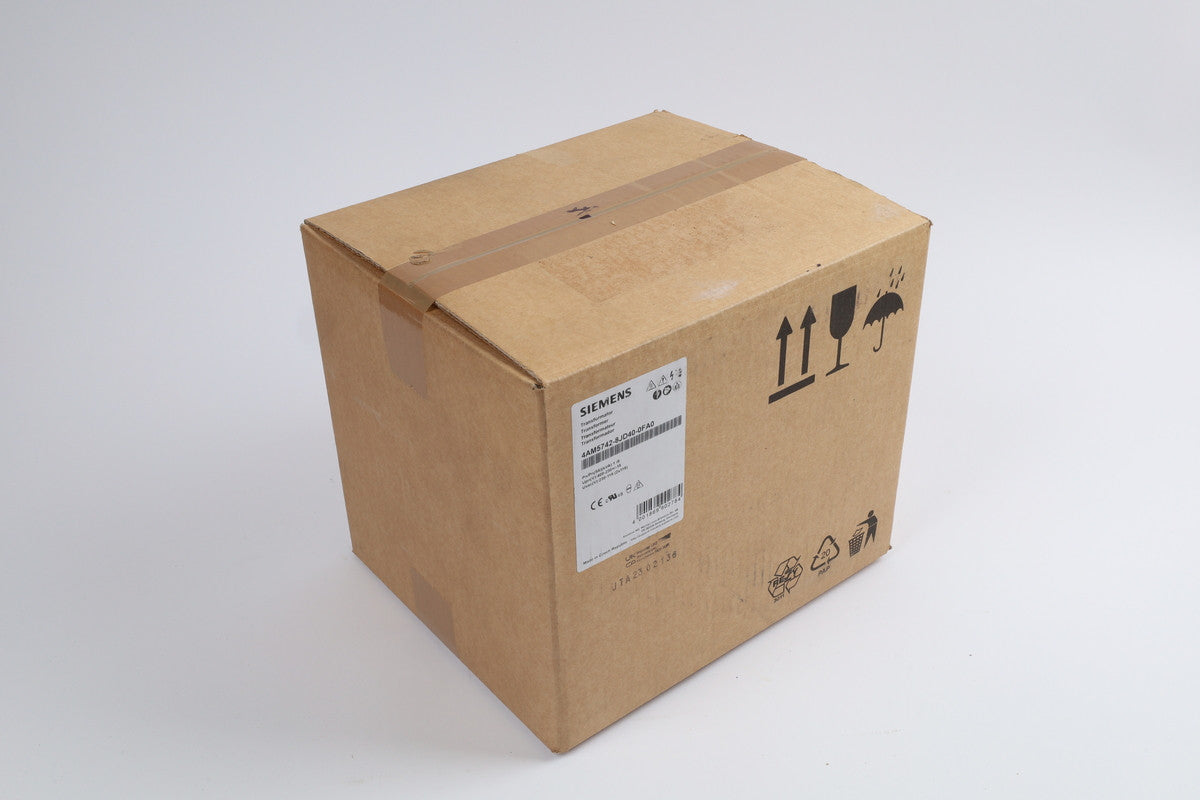 SIEMENS 4AM5742-8JD40-0FA0 in magazzino