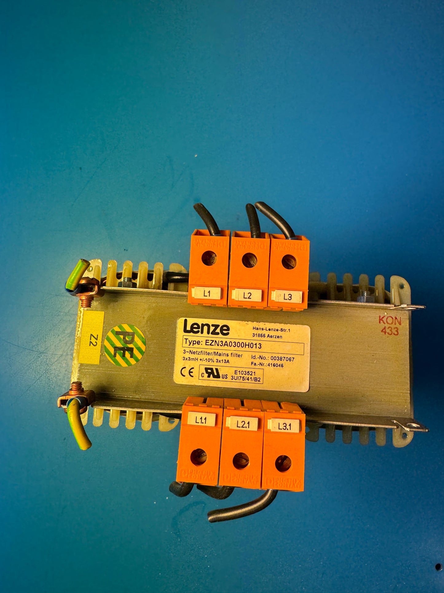 Lenze EZN3A0300H013 3-Filtro de red/ Filtro de alimentación +/-10% 3x13A