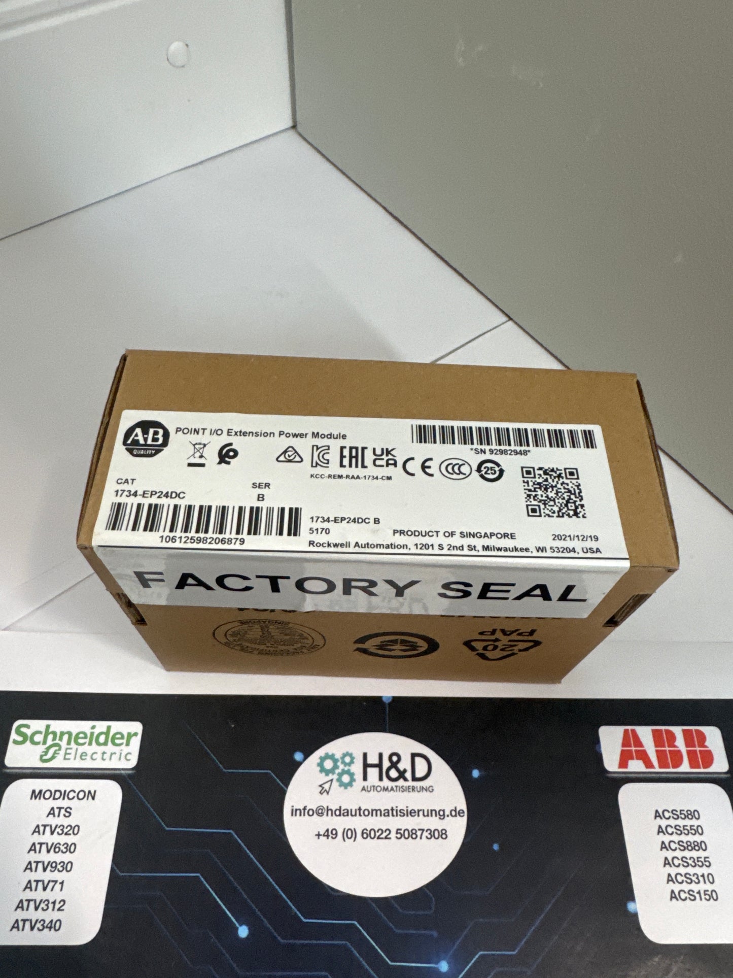 1734-EP24DC Allen-Bradley  New and Sealed