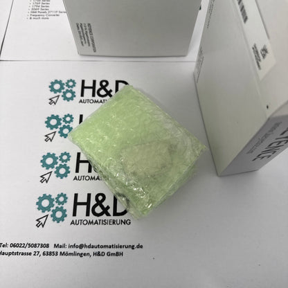 LR-ZB250CP Czujnik laserowy Keyence CMOS prostokątny z wtyczką M8, typ 250 mm