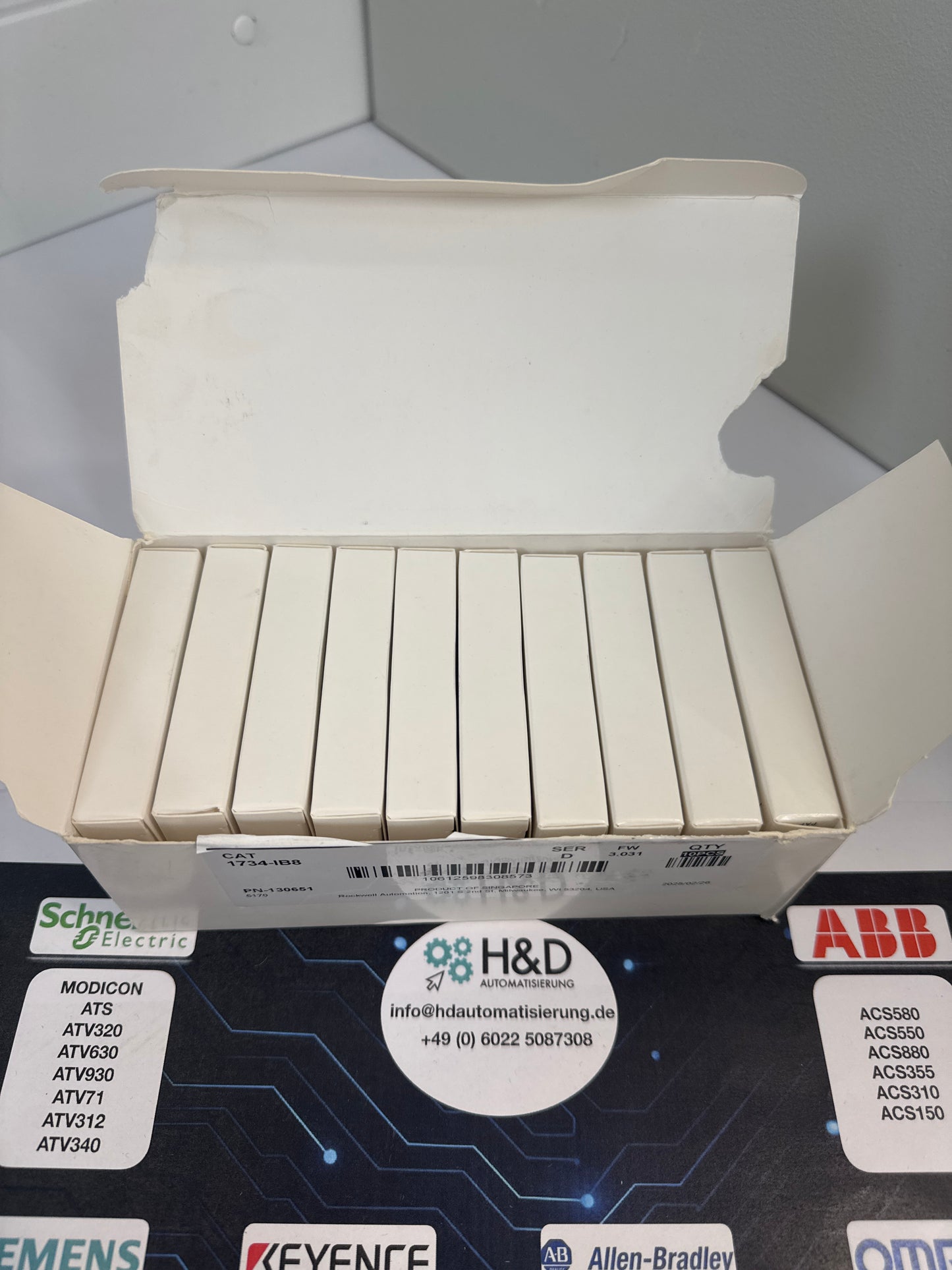 1734-IB8  Allen-Bradley  Input Module   New and Sealed