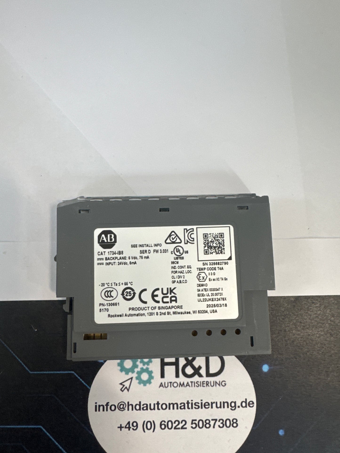 1734-IB8  Allen-Bradley  Input Module   New and Sealed