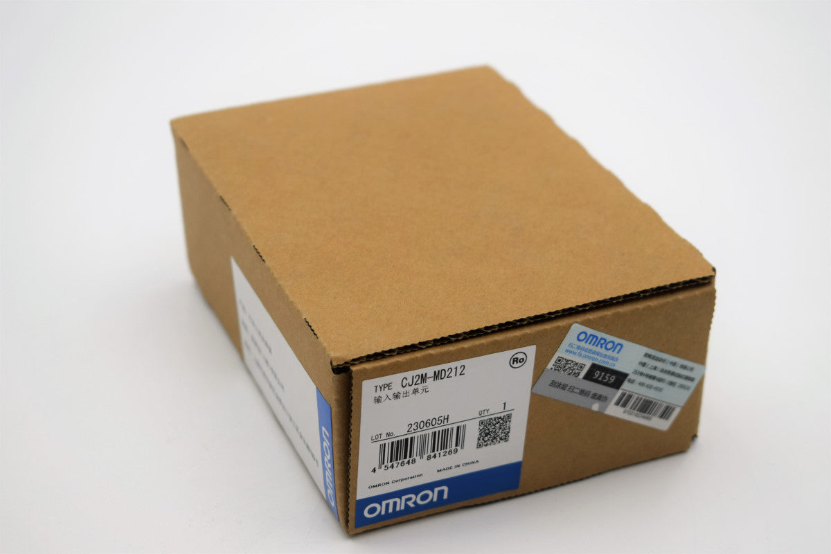 OMRON CJ2M-MD212 in magazzino