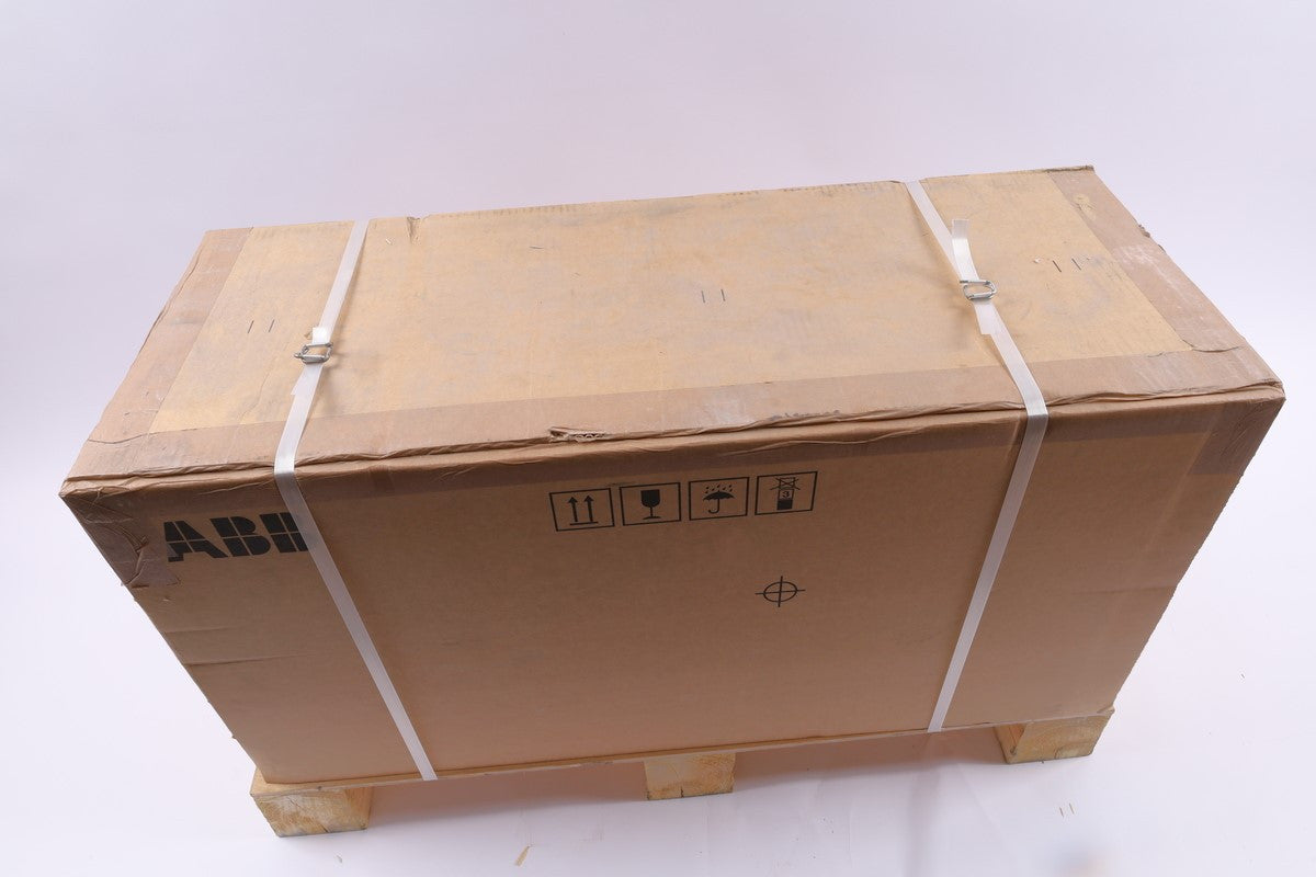 ABB ACS880-01-169A-3+D150+N5050+N8015 na magazynie