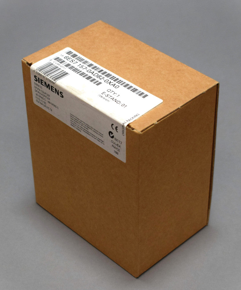 SIEMENS 6ES7157-0AD82-0XA0 in magazzino