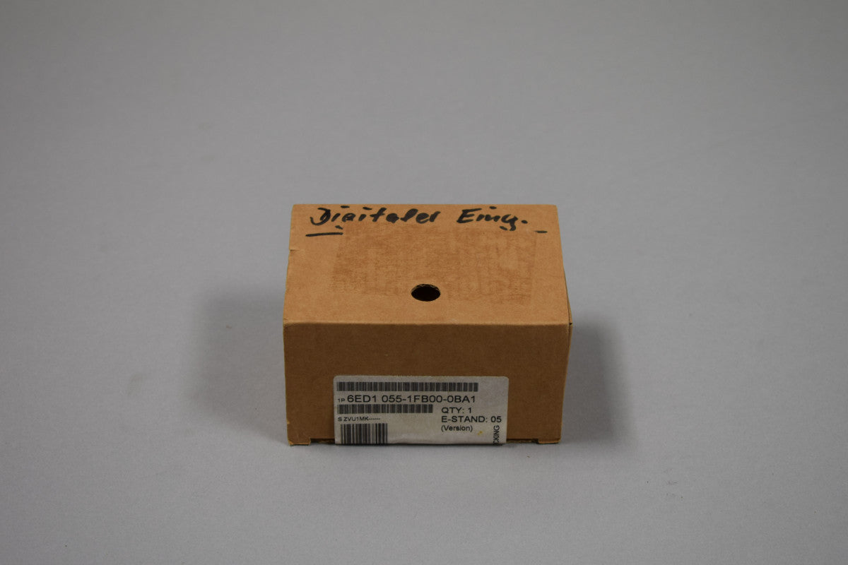 SIEMENS 6ED1055-1FB00-0BA1 in magazzino