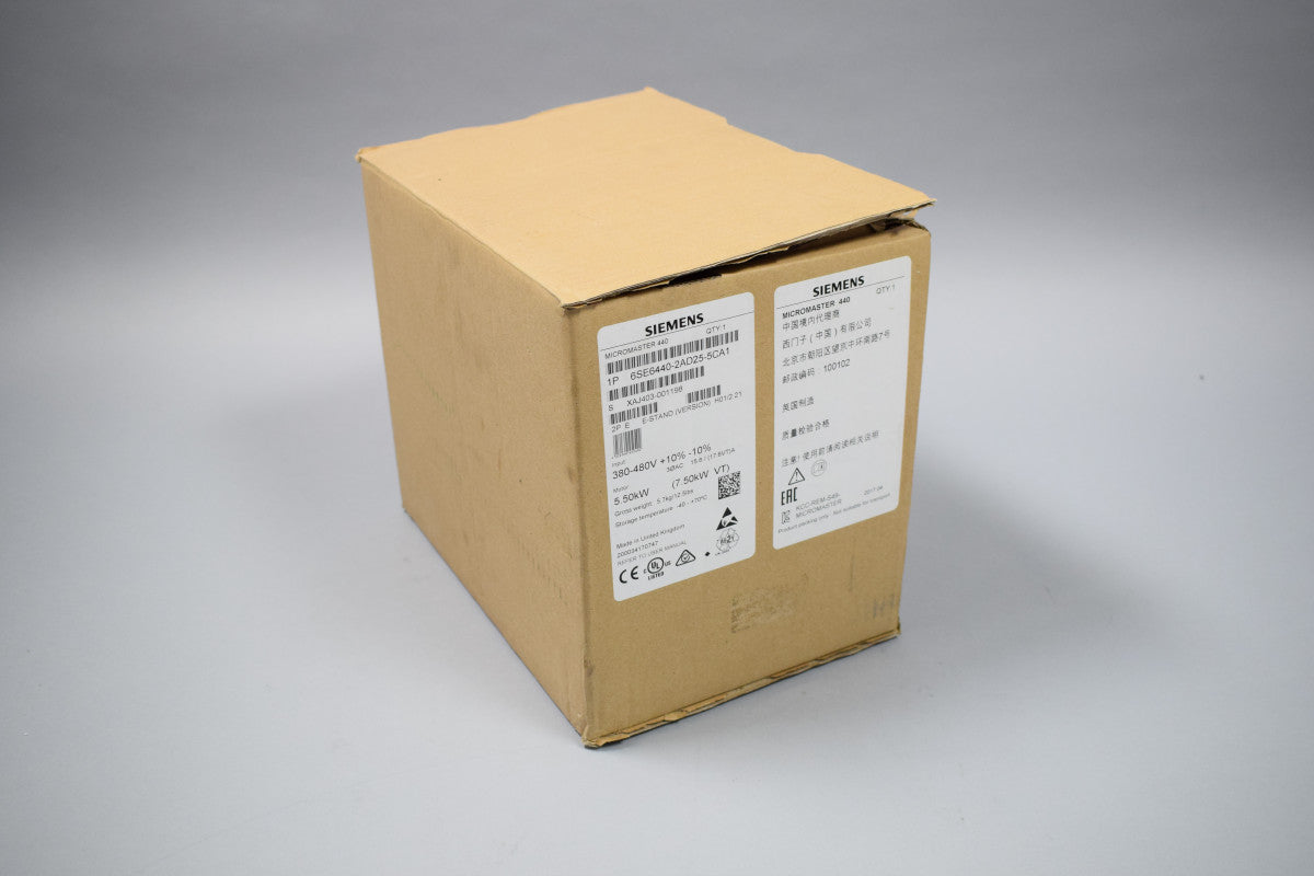 SIEMENS 6SE6440-2AD25-5CA1 in magazzino