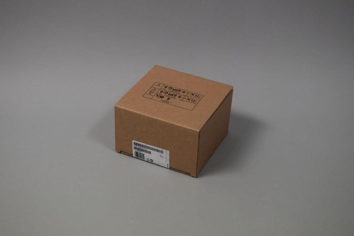 SIEMENS 6ES7155-6AU30-0CN0 in magazzino