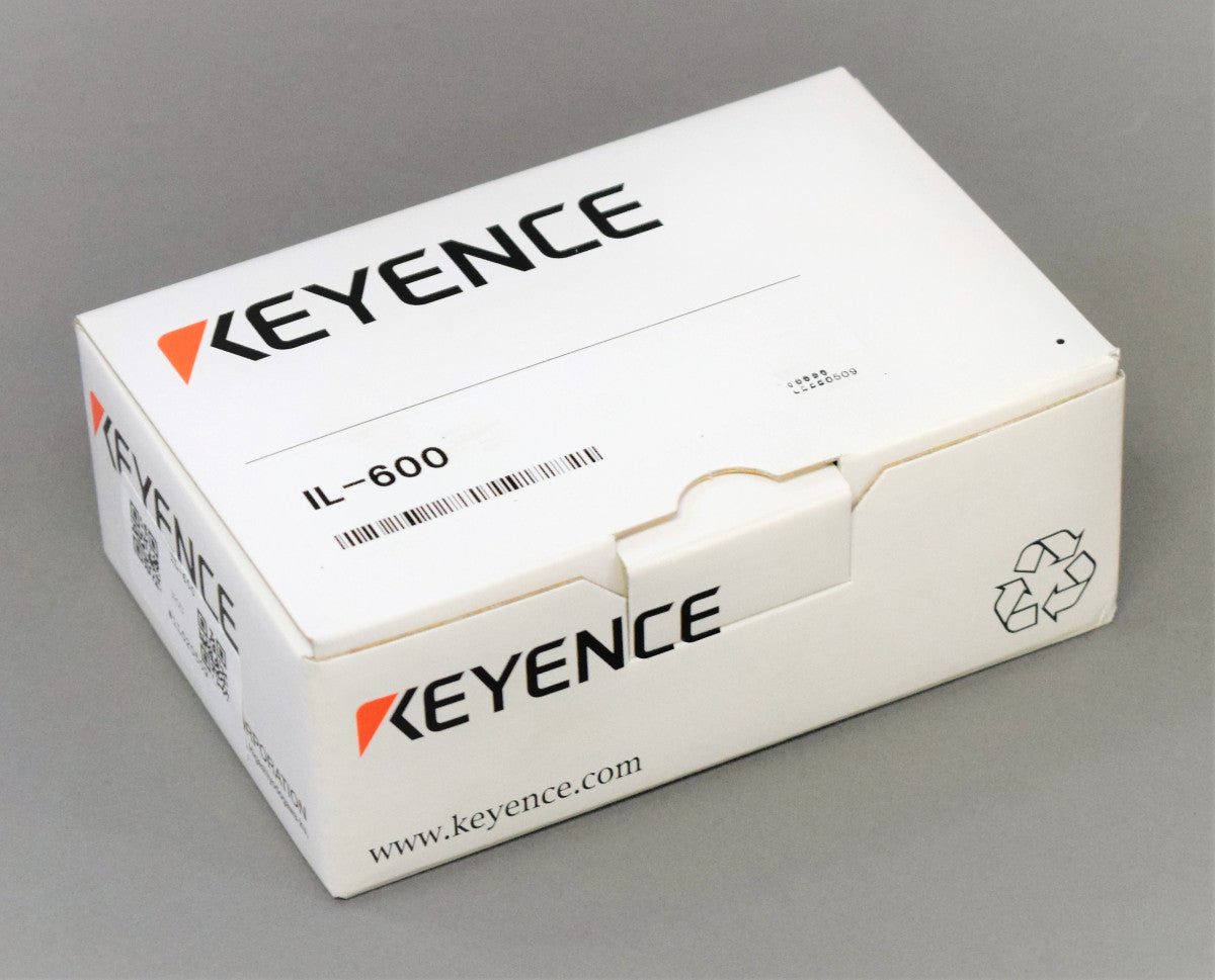KEYENCE IL-600 in magazzino