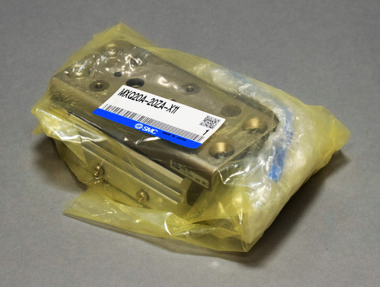 SMC MXQ20A-20ZA-X11 in magazzino