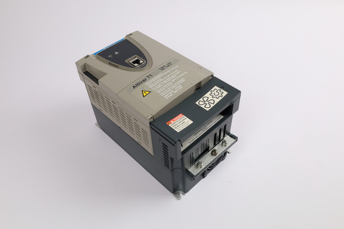 SCHNEIDERELECTRIC ATV71HU22N4 in stock