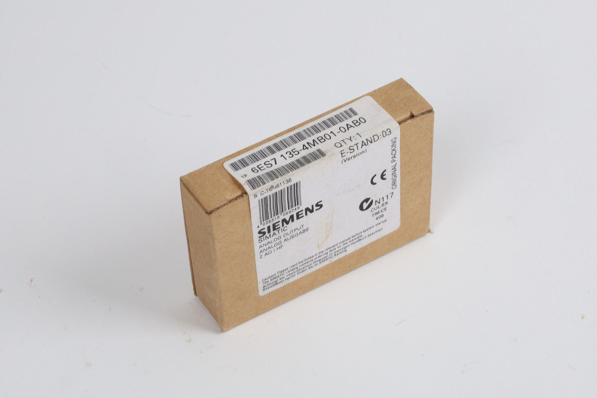 SIEMENS 6ES7135-4MB01-0AB0 in magazzino