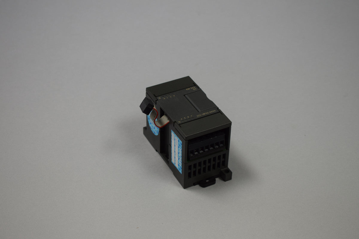SIEMENS 6ES7222-1BF22-0XA0 disponibile