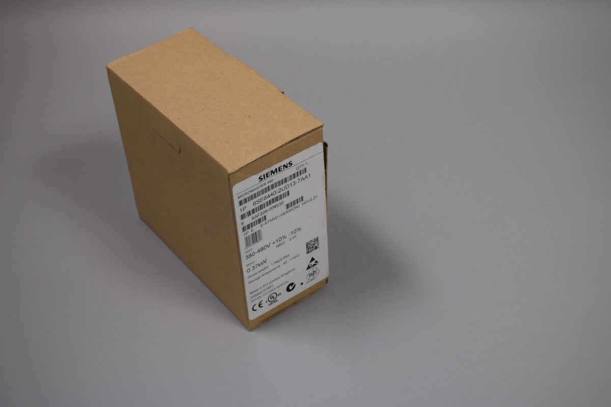 SIEMENS 6SE6440-2UD13-7AA1 auf Lager