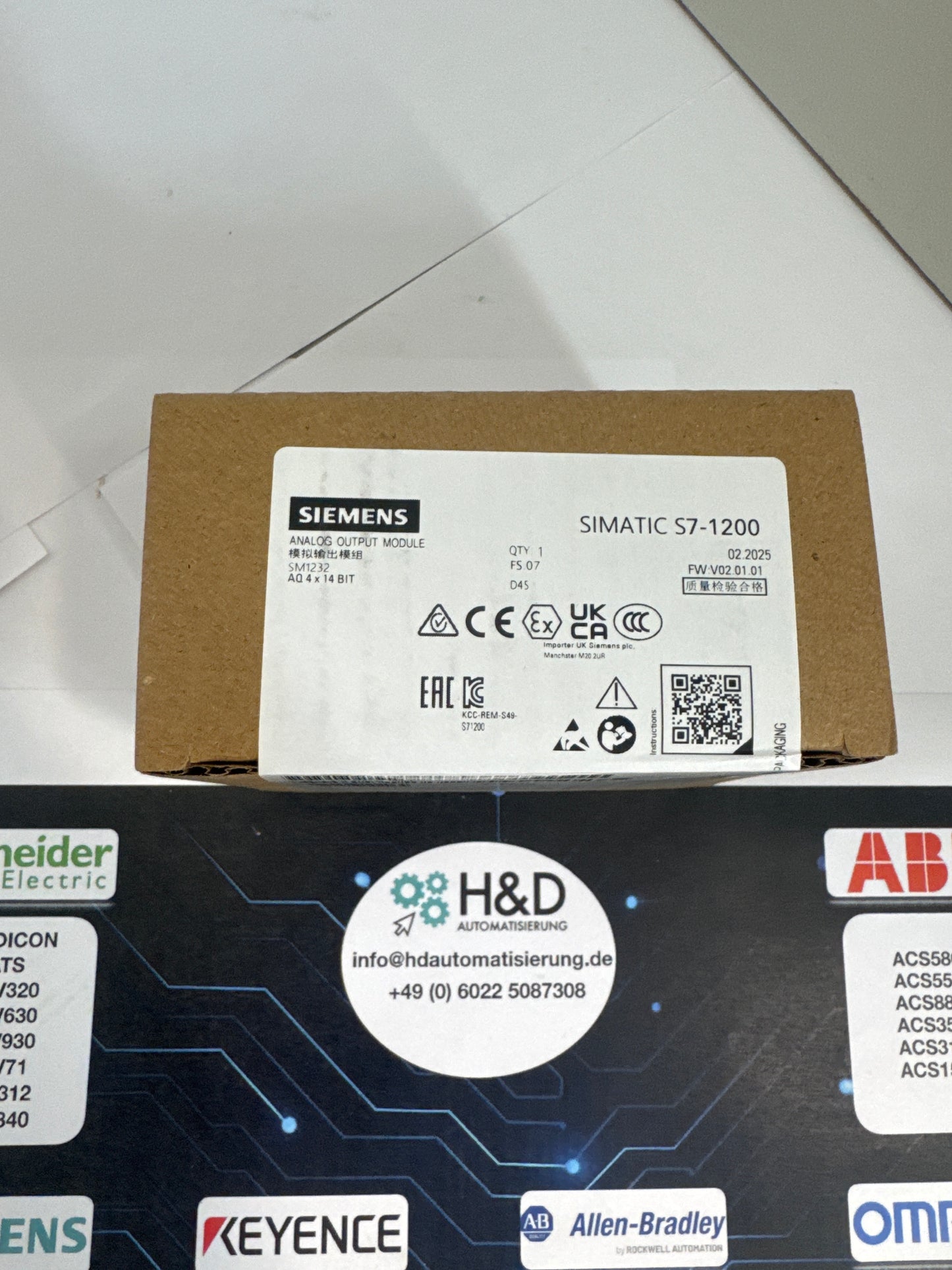 Siemens 6ES7232-4HD32-0XB0 – Analogausgabemodul +-10VDC mit 4 Kanälen für präzise Signalgebung in S7-1200 Steuerungen