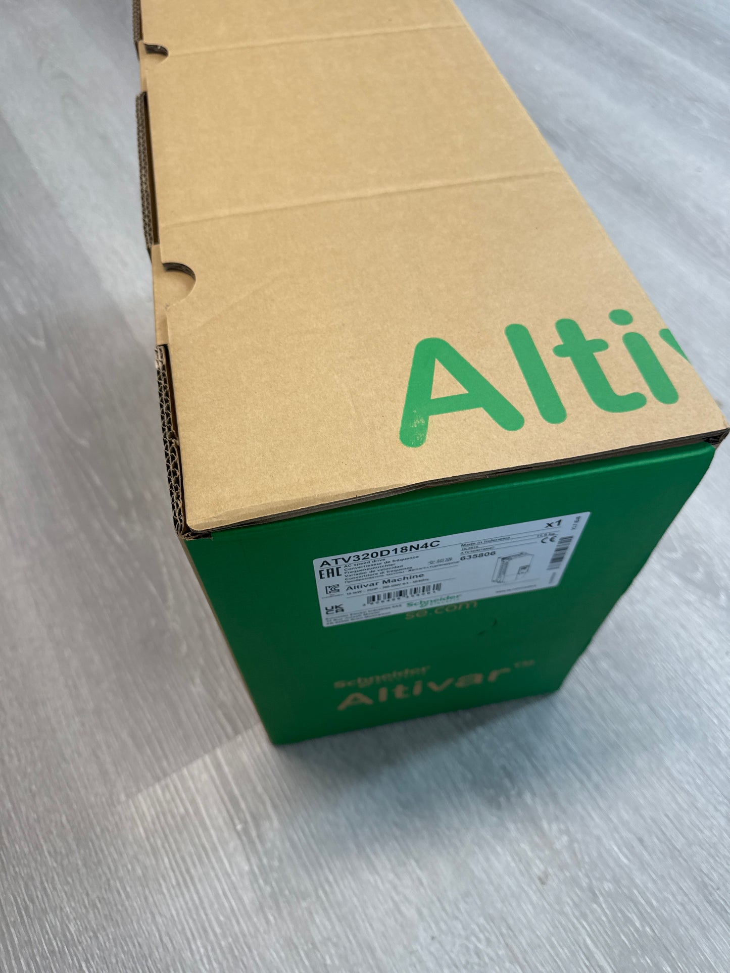 ATV930D18N4  Schneider Electric  Umrichter ATV930  18.5kW