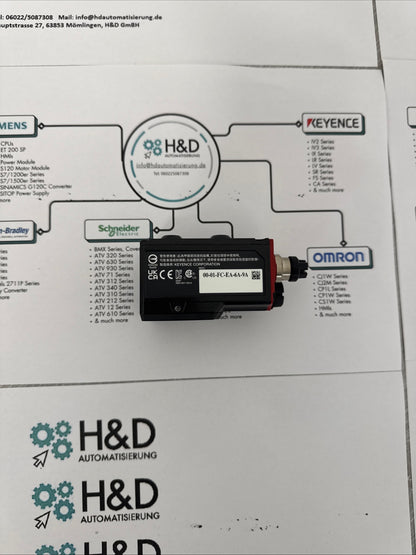 SR-1000 Keyence 1D and 2D code reader with autofocus