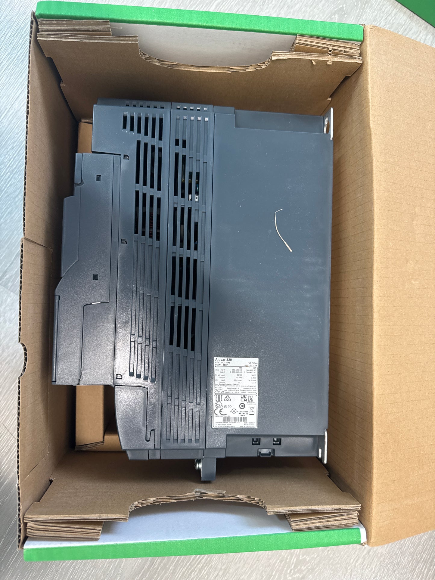 ATV320D11N4B  Schneider Electric Umrichter ATV320 11kW