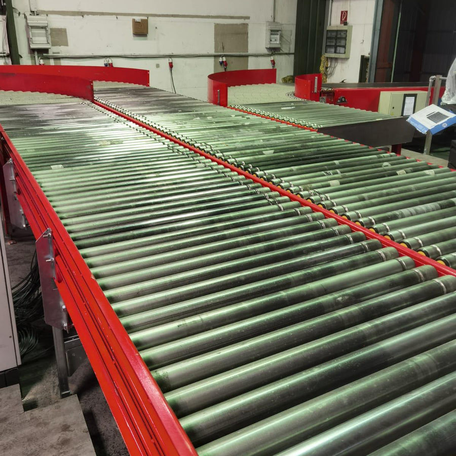 Industrial roller conveyor system